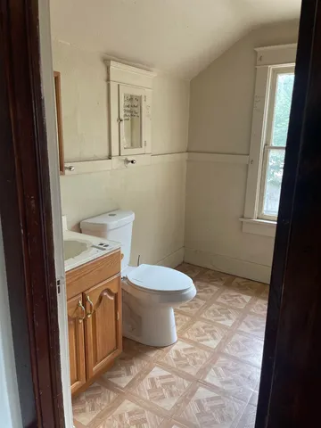 a view of utility room