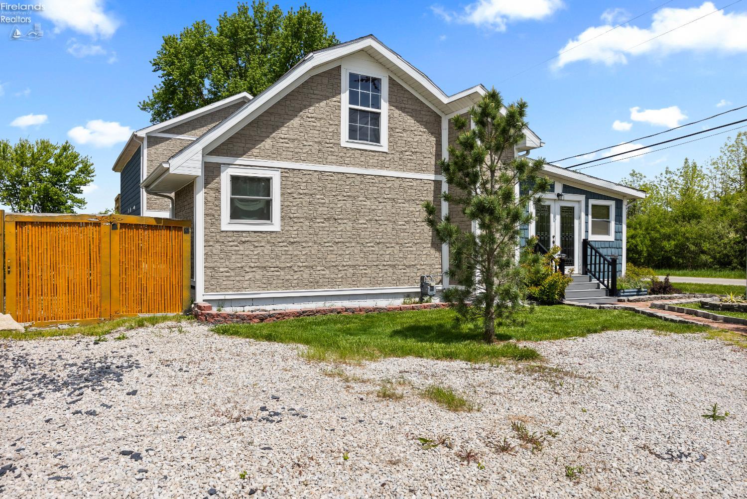 1287 East Garnet Road Port Clinton, OH 43452 - Photo 2 of 50 Gallery Image 2