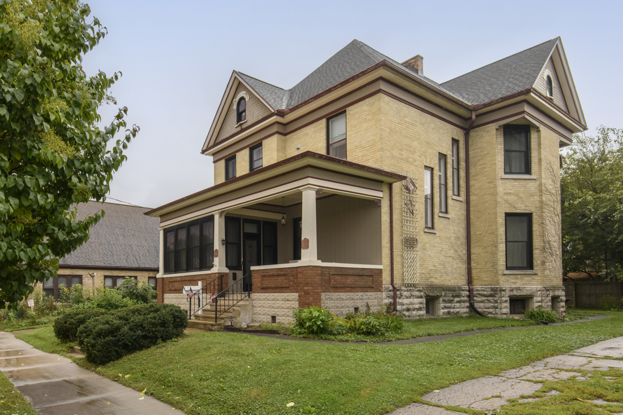 406 South 3rd Street Watertown, WI 53094 - Photo 26 of 30 Beautiful Architecture