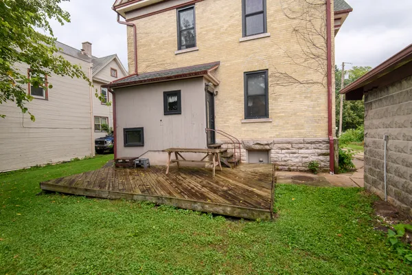 $329,900 | 406 South 3rd Street, Watertown, WI 53094