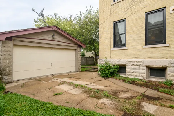 $329,900 | 406 South 3rd Street, Watertown, WI 53094