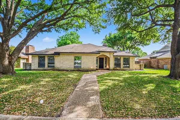 $425,000 | 3708 Trilogy Drive, Plano, TX 75075