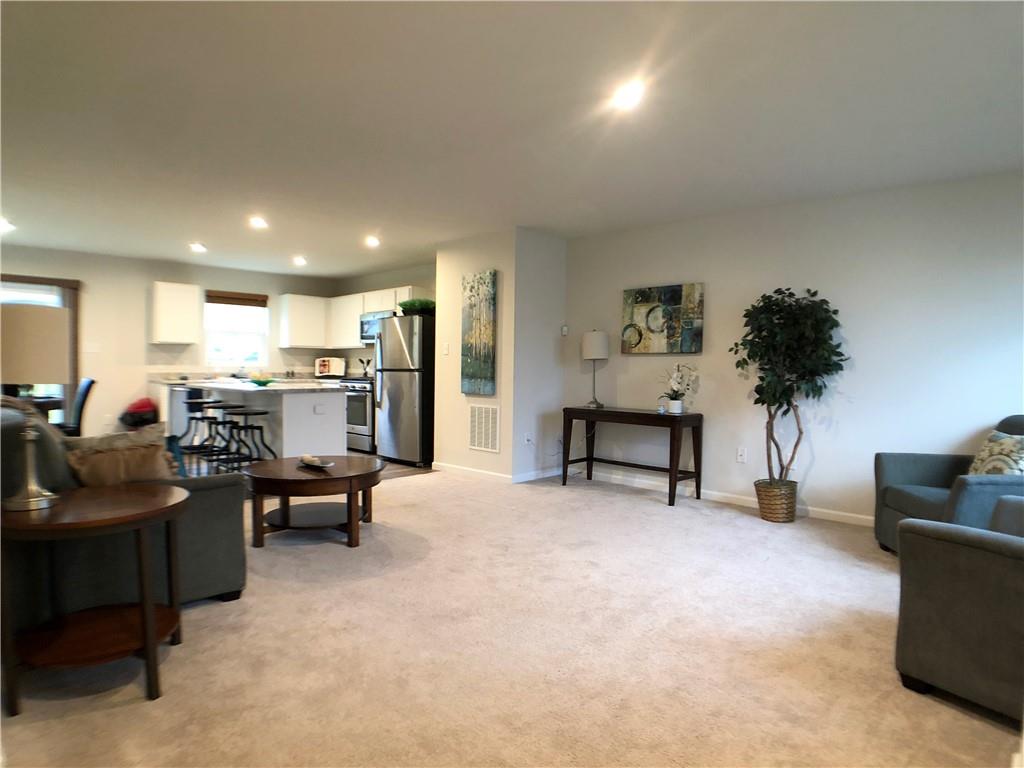 192 Scarlet Drive Pittsburgh, PA 15239 - Photo 7 of 25