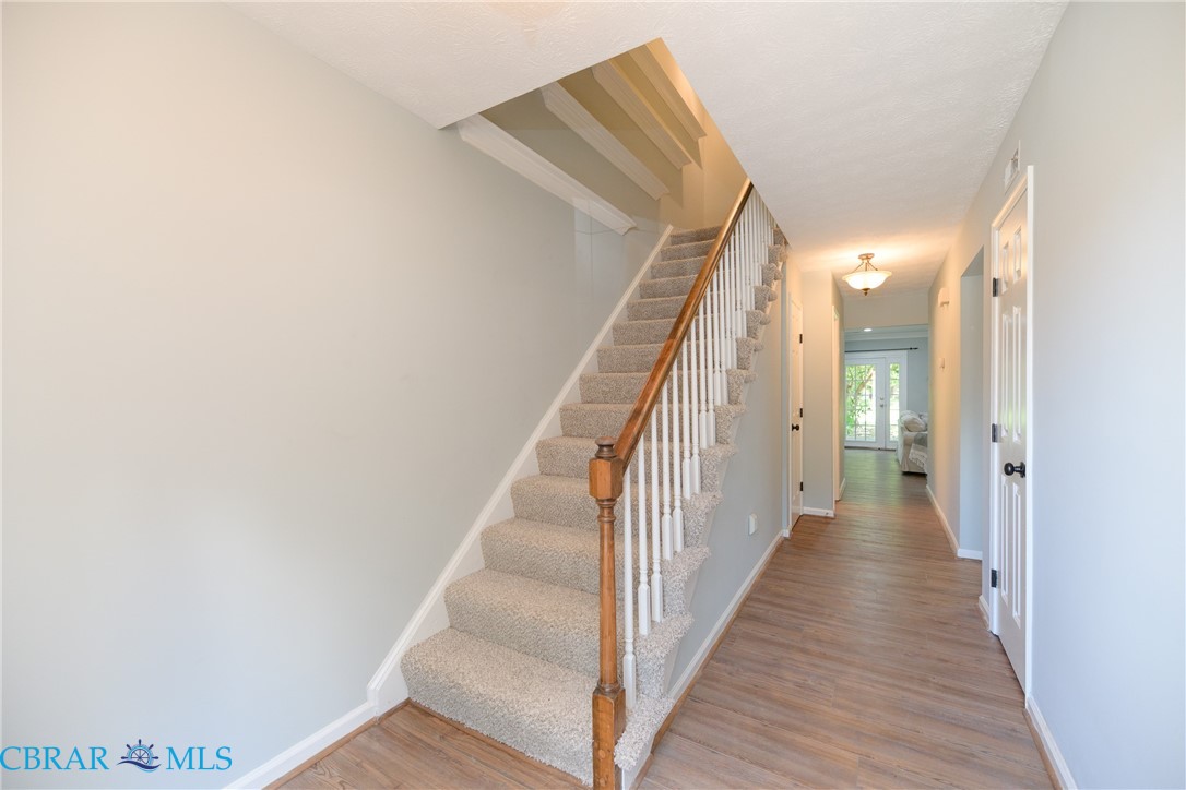 7680 The Points Place, Unit 302 Gloucester Point, VA 23062 - Photo 2 of 29