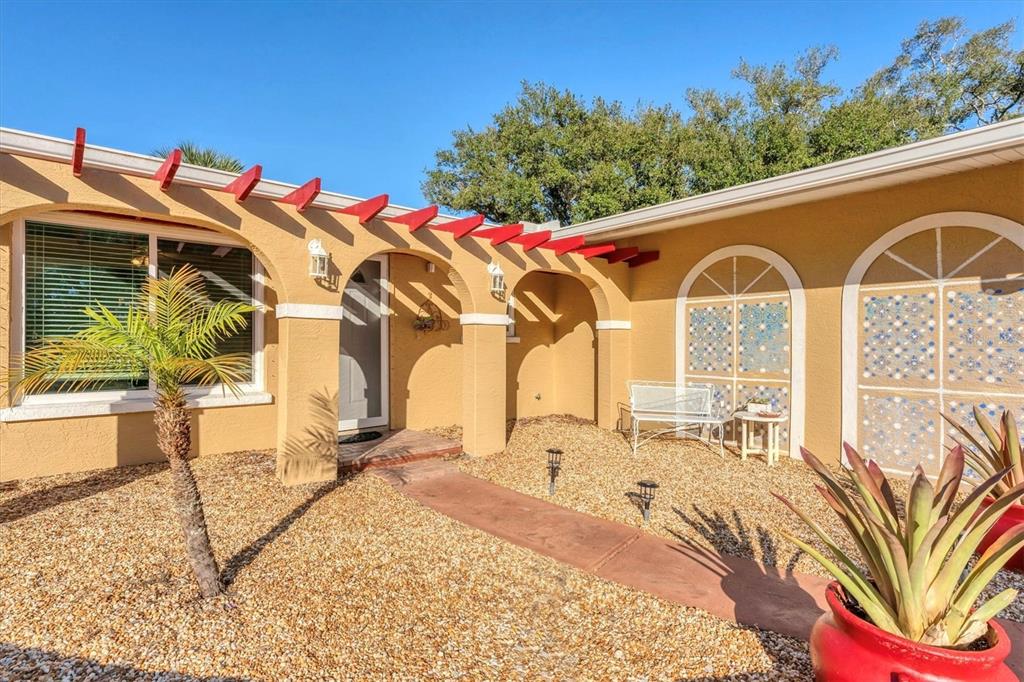 2745 Arrowhead Road Venice, FL 34293 - Photo 4 of 57