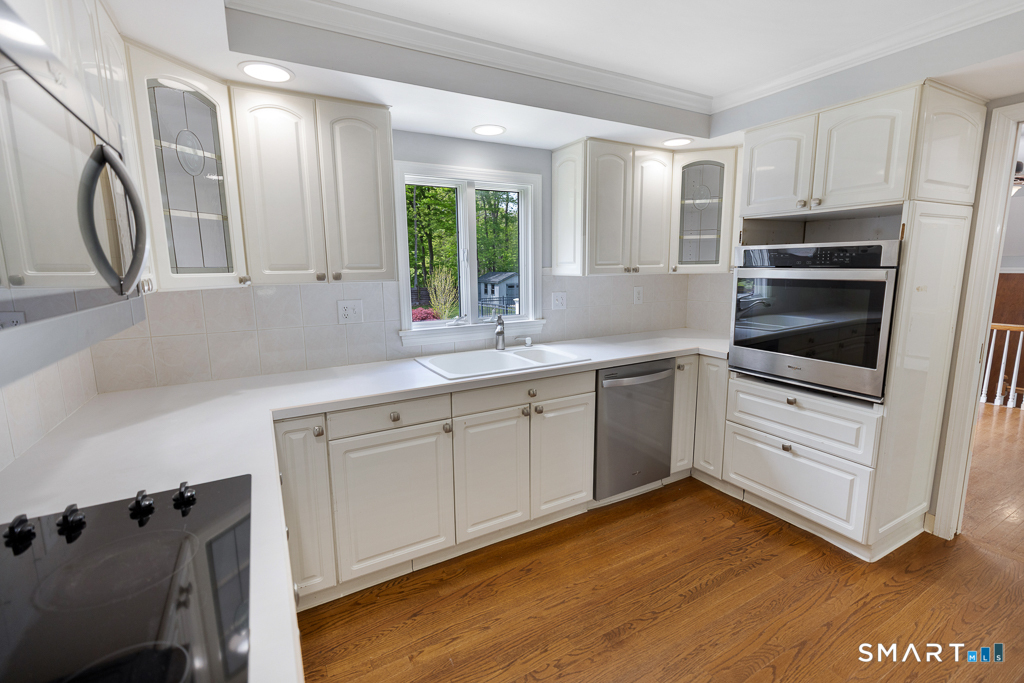49 Kelseytown Road Clinton, CT 06413 - Photo 15 of 40 Pretty kitchen space overlooking the beautiful backyard