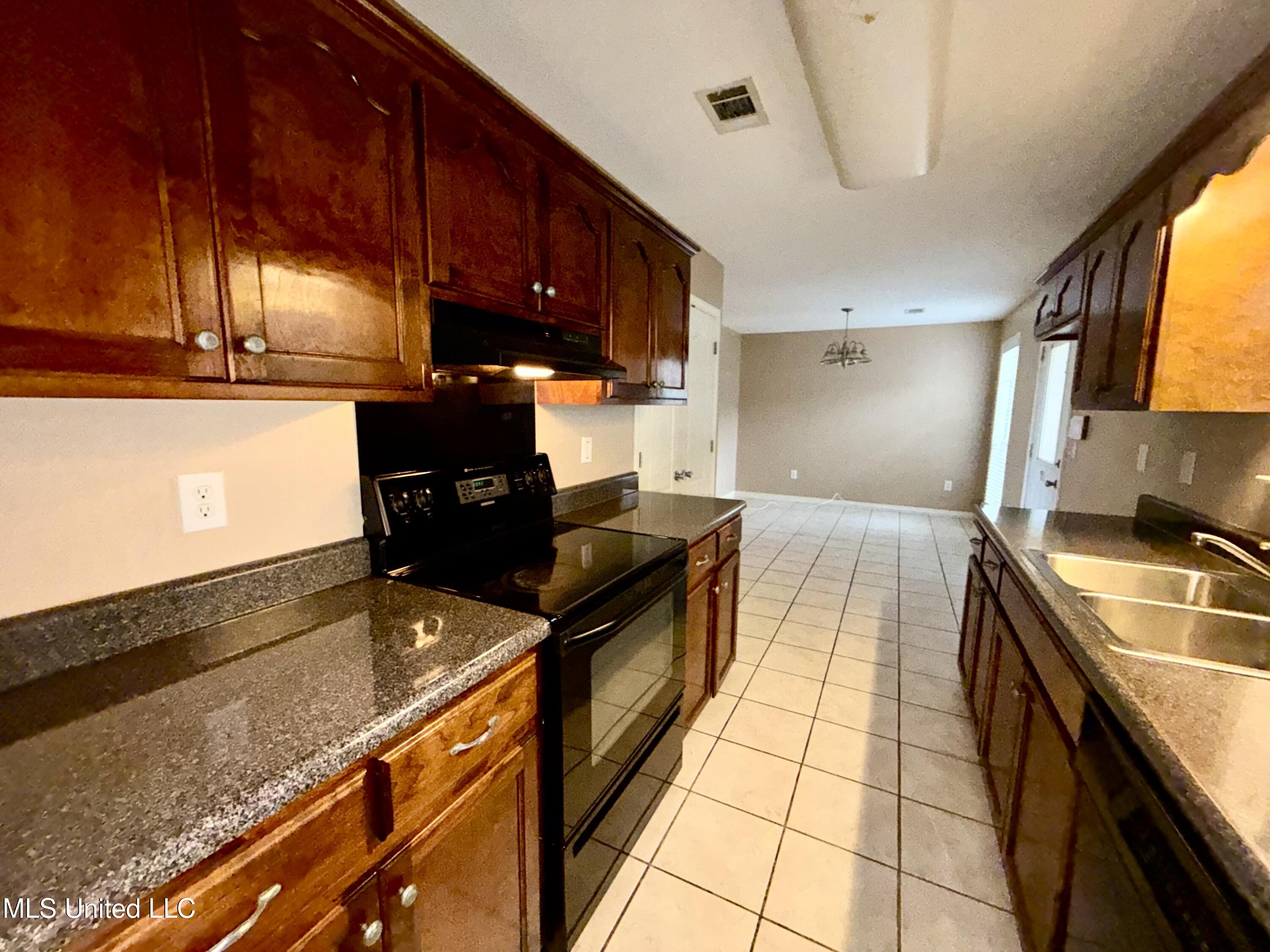 6902 Tanner Williams Road Lucedale, MS 39452 - Photo 6 of 35 IMG_1399