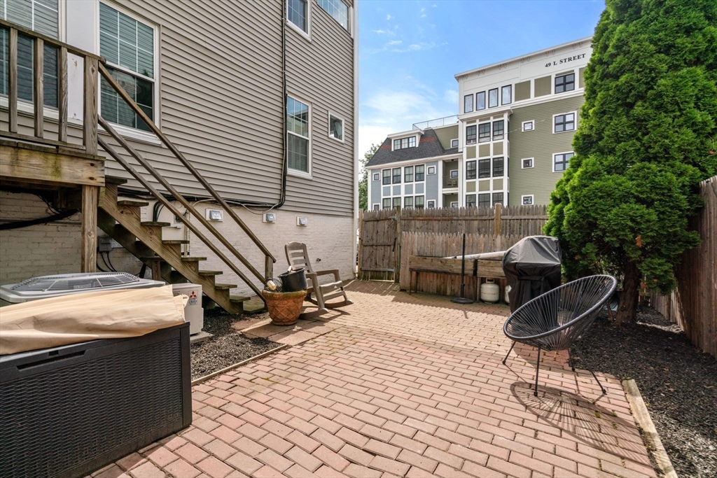 614 East 3rd Street, Unit 1 Boston, MA 02127 - Photo 18 of 23 a building outdoor space with seating space