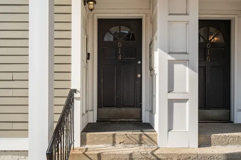 $795,000 | 614 East 3rd Street, Unit 1, Boston, MA 02127