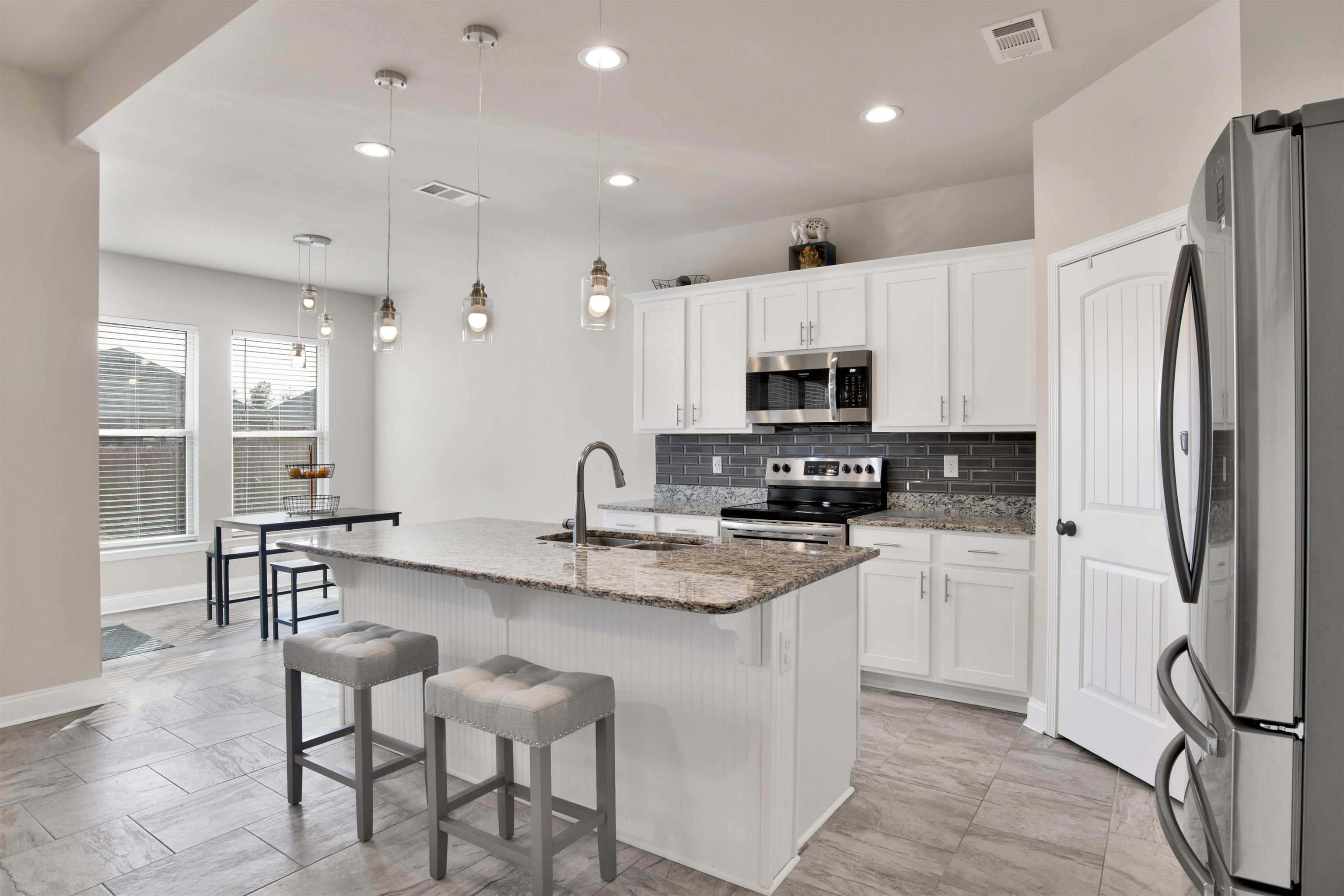 1044 Chloe Street Foley, AL 36535 - Photo 8 of 33