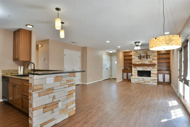 $1,400 | 809 Pecan Street, Brenham, TX 77833