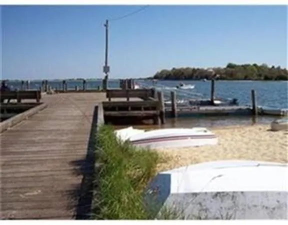 $2,700 | 428 Main Street, Barnstable, MA 02635