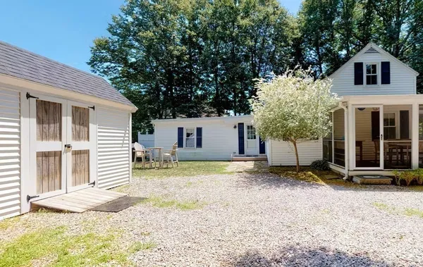 $2,700 | 428 Main Street, Barnstable, MA 02635