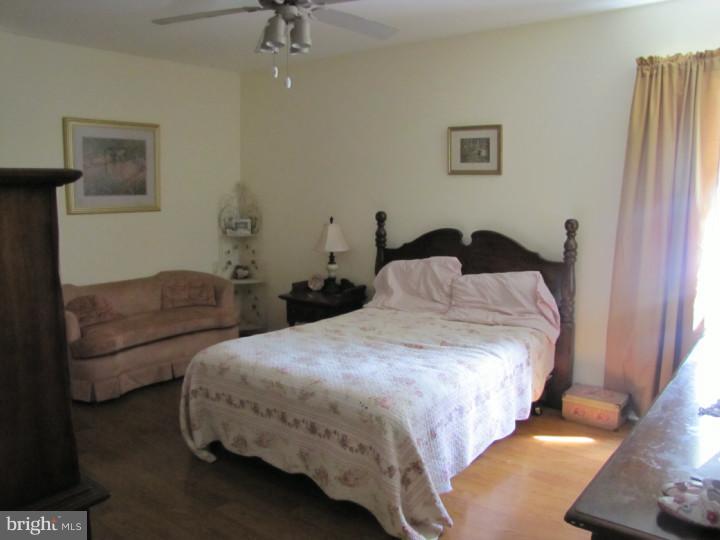119 Harvest Road Swedesboro, NJ 08085 - Photo 12 of 19 Bedroom - Main