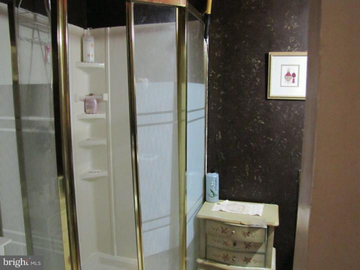 119 Harvest Road Swedesboro, NJ 08085 - Photo 15 of 19 Bathroom