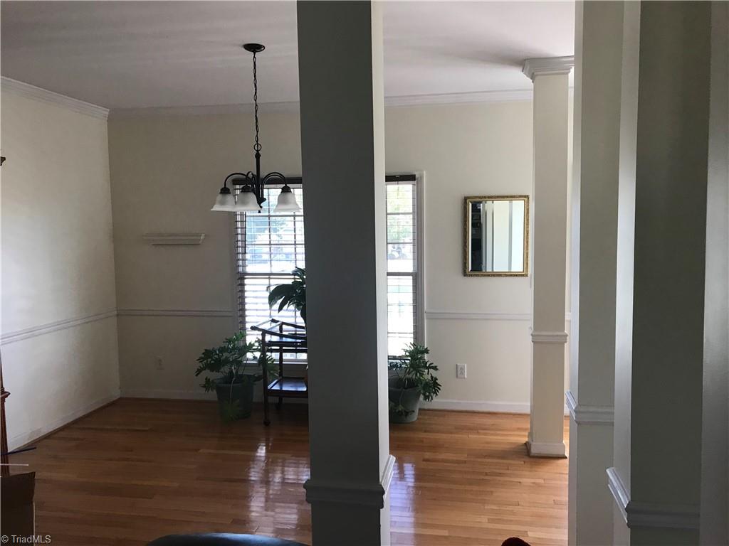 182 Ridge Drive Lexington, NC 27295 - Photo 9 of 31 Dining room