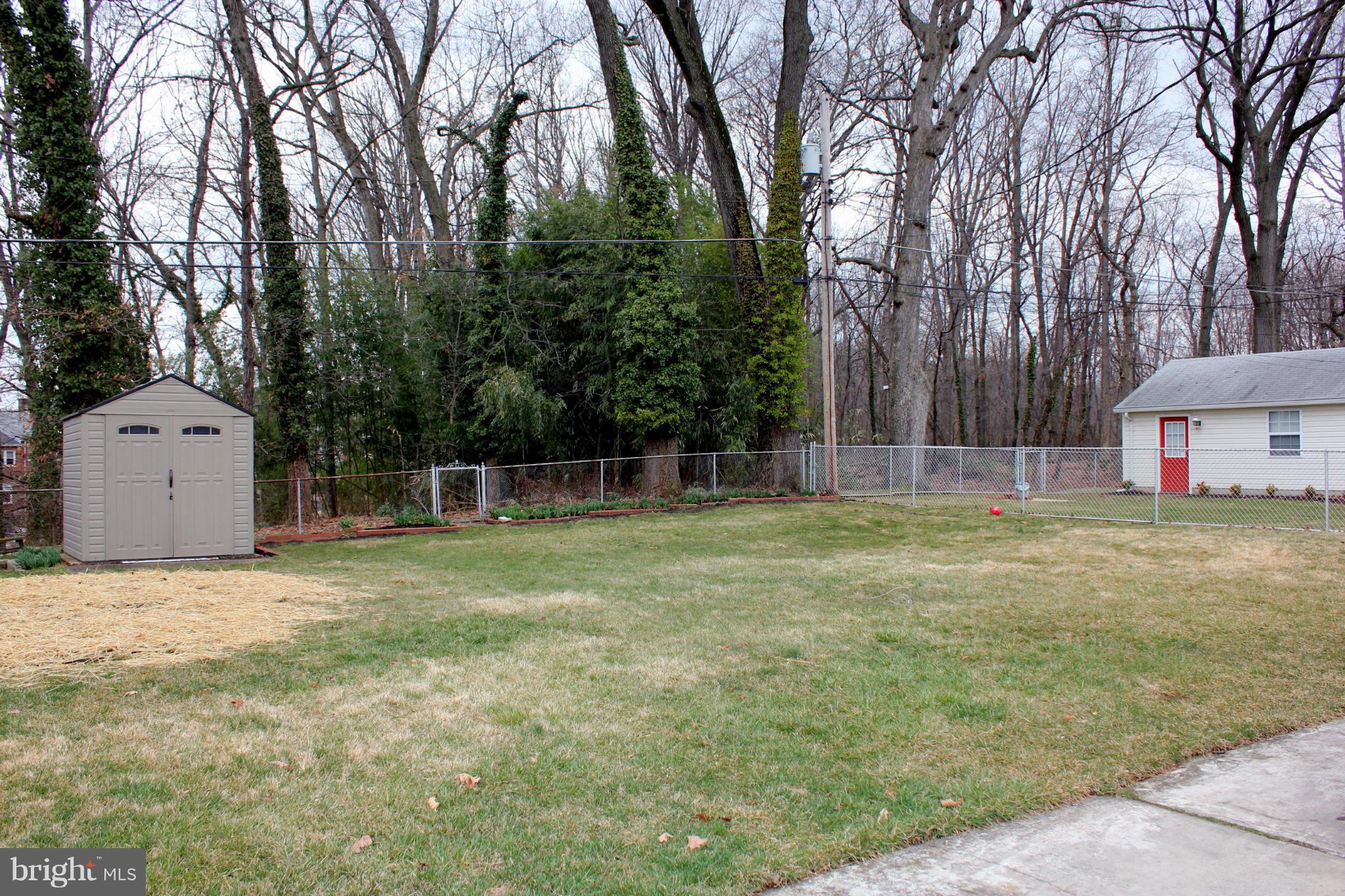 1229 Oakland Terrace Road Halethorpe, MD 21227 - Photo 3 of 17 Exterior (General)