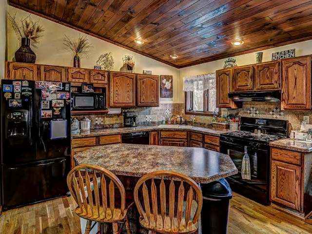 2680 Star Lake Road Eagle River, WI 54521 - Photo 4 of 20 Gallery Image 4