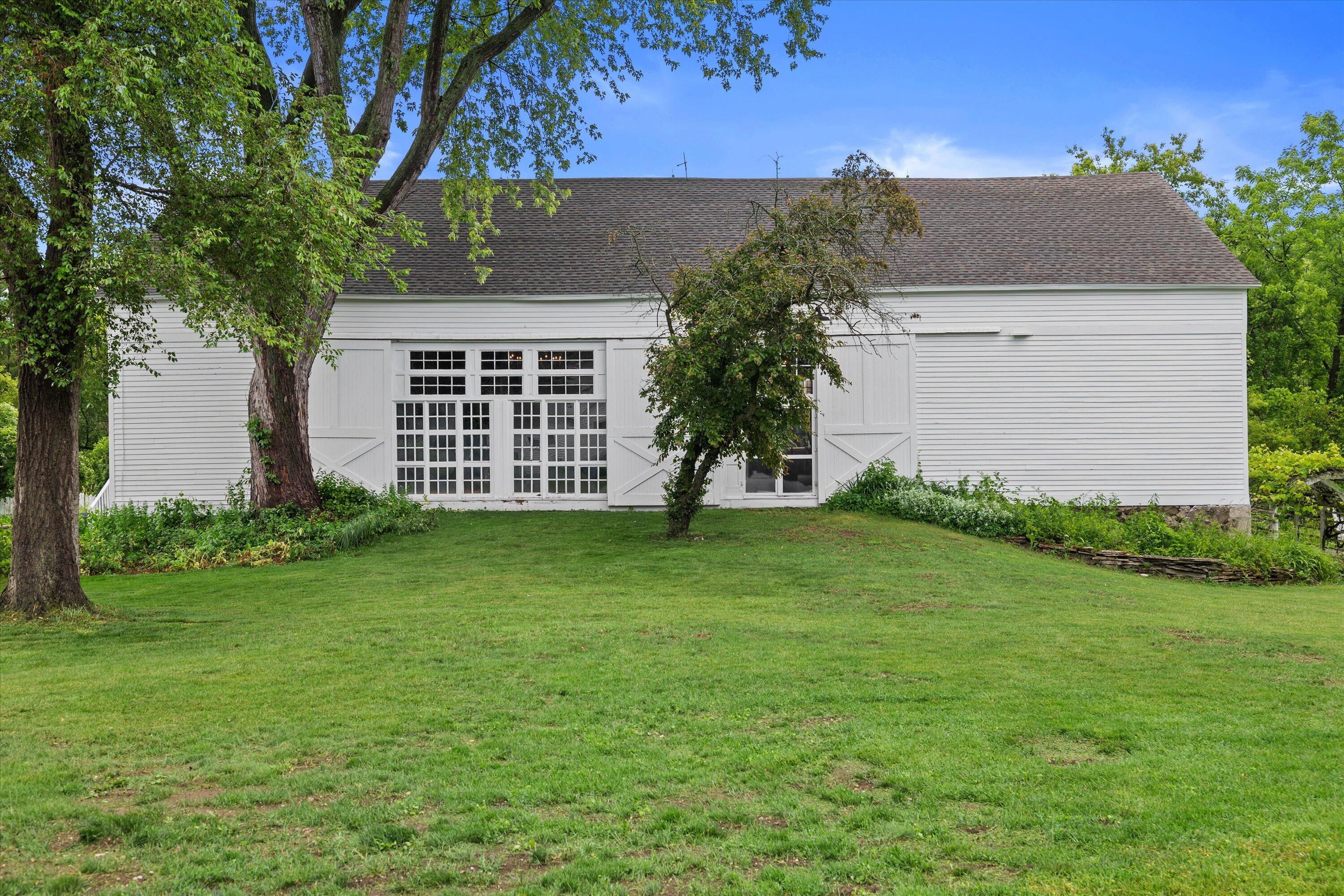 12112 North Wauwatosa Road Mequon, WI 53092 - Photo 50 of 72 067-JEFF0190