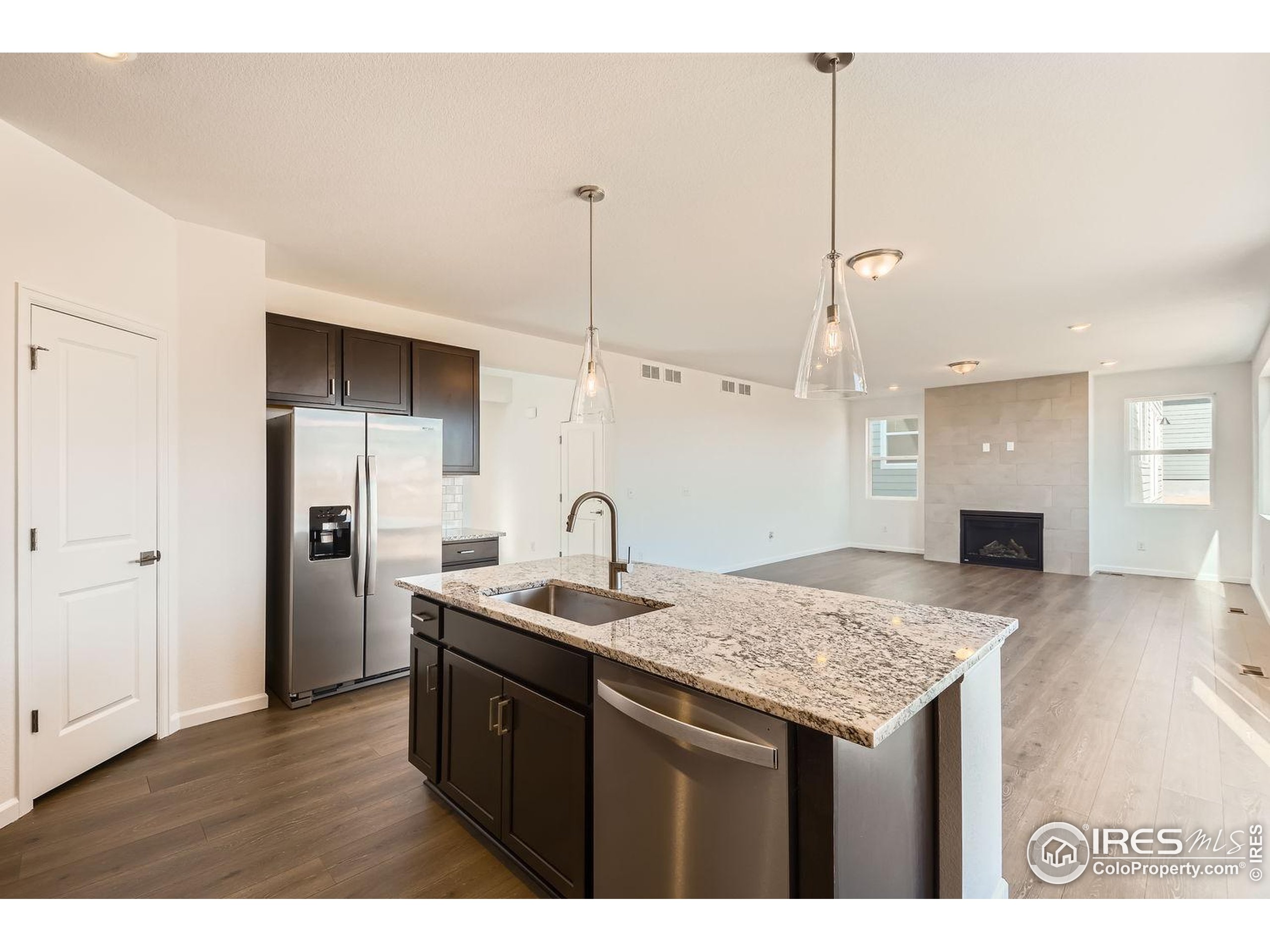 656 Noola Street Windsor, CO 80550 - Photo 7 of 19