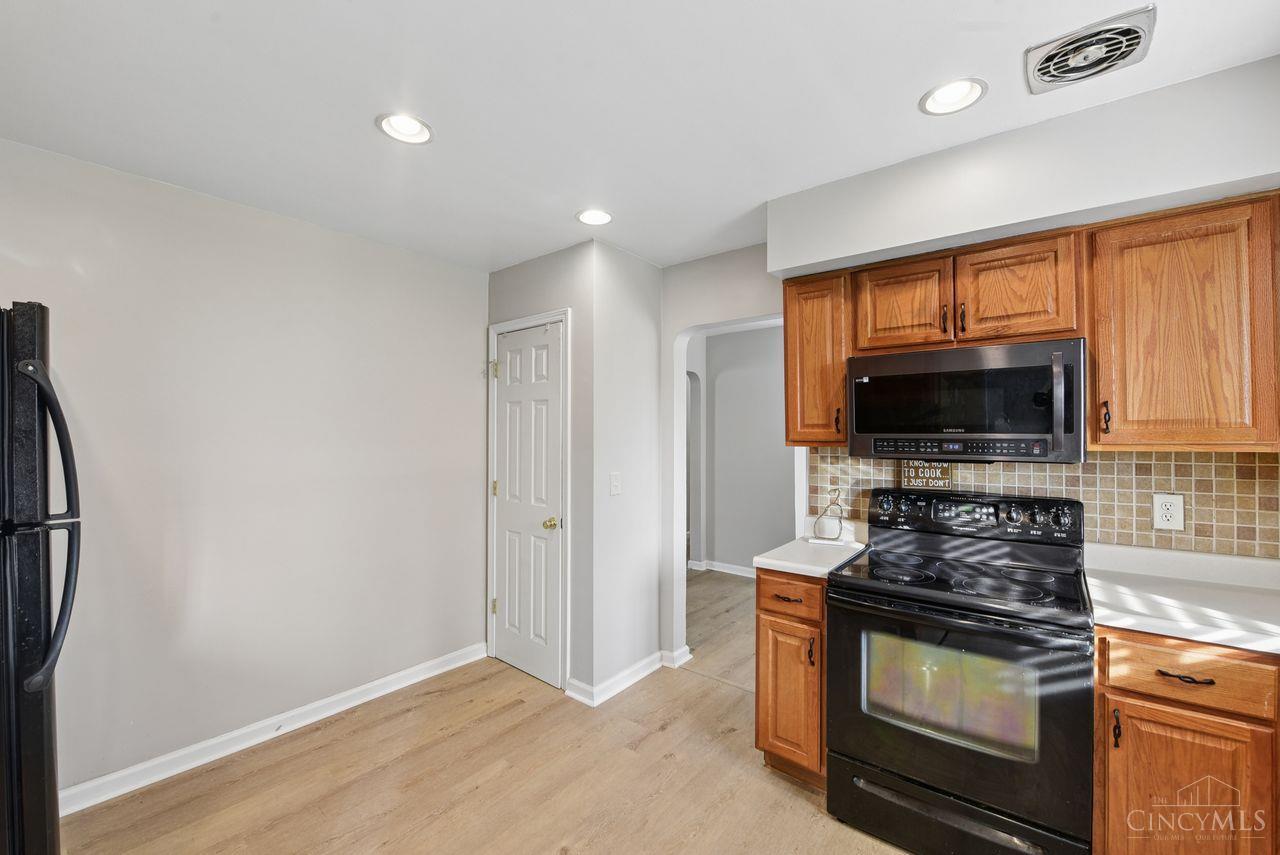 712 Danbury Road Cincinnati, OH 45240 - Photo 16 of 40