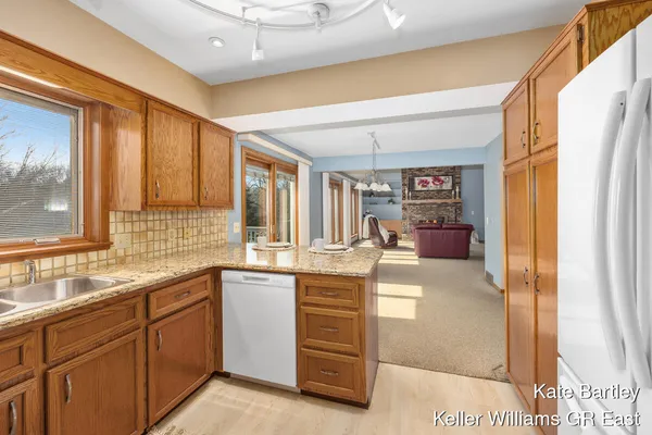 $587,400 | 7690 Tobemory Court Southeast, Ada, MI 49301