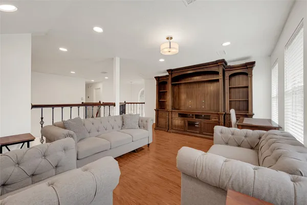 $2,900 | 8307 Summer Reef Drive, Houston, TX 77095