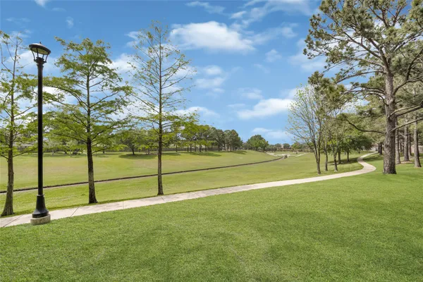 $2,900 | 8307 Summer Reef Drive, Houston, TX 77095