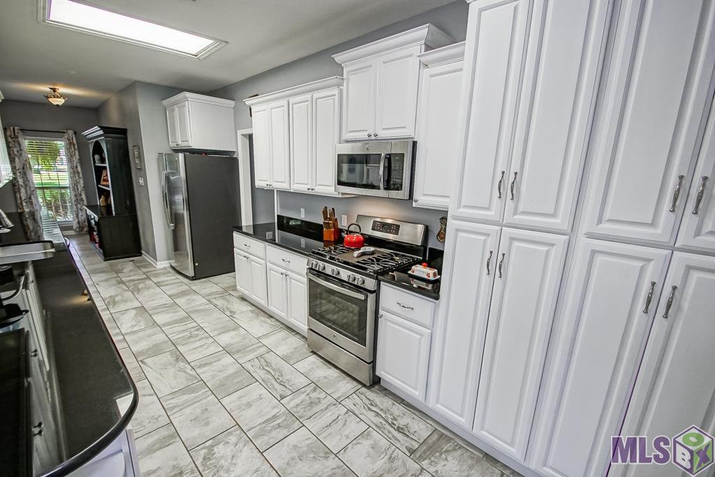 7191 Bear Cave Road Denham Springs, LA 70706 - Photo 6 of 11 Gallery Image 6