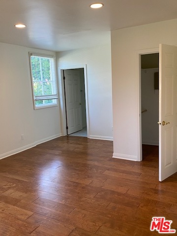 513 Foothill Road Beverly Hills, CA 90210 - Photo 12 of 21