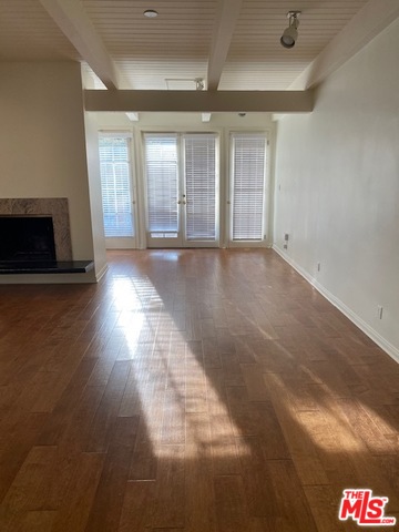 513 Foothill Road Beverly Hills, CA 90210 - Photo 4 of 21