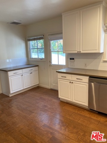 513 Foothill Road Beverly Hills, CA 90210 - Photo 10 of 21