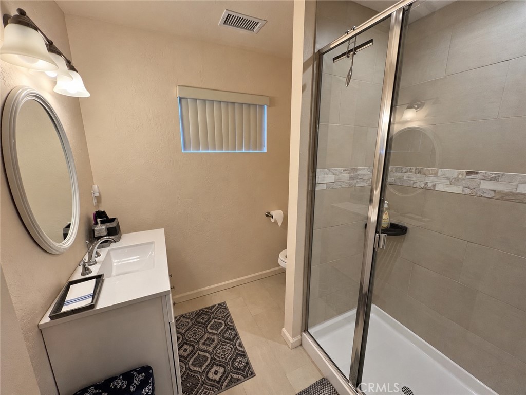 975 Hospital Road Lake Arrowhead, CA 92352 - Photo 32 of 67 Bath 1