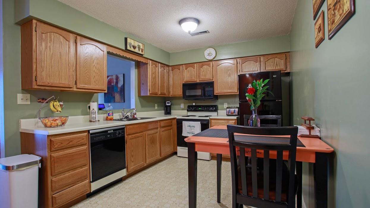 8043 Intervale Way Powell, TN 37849 - Photo 5 of 21 Loads of cabinets