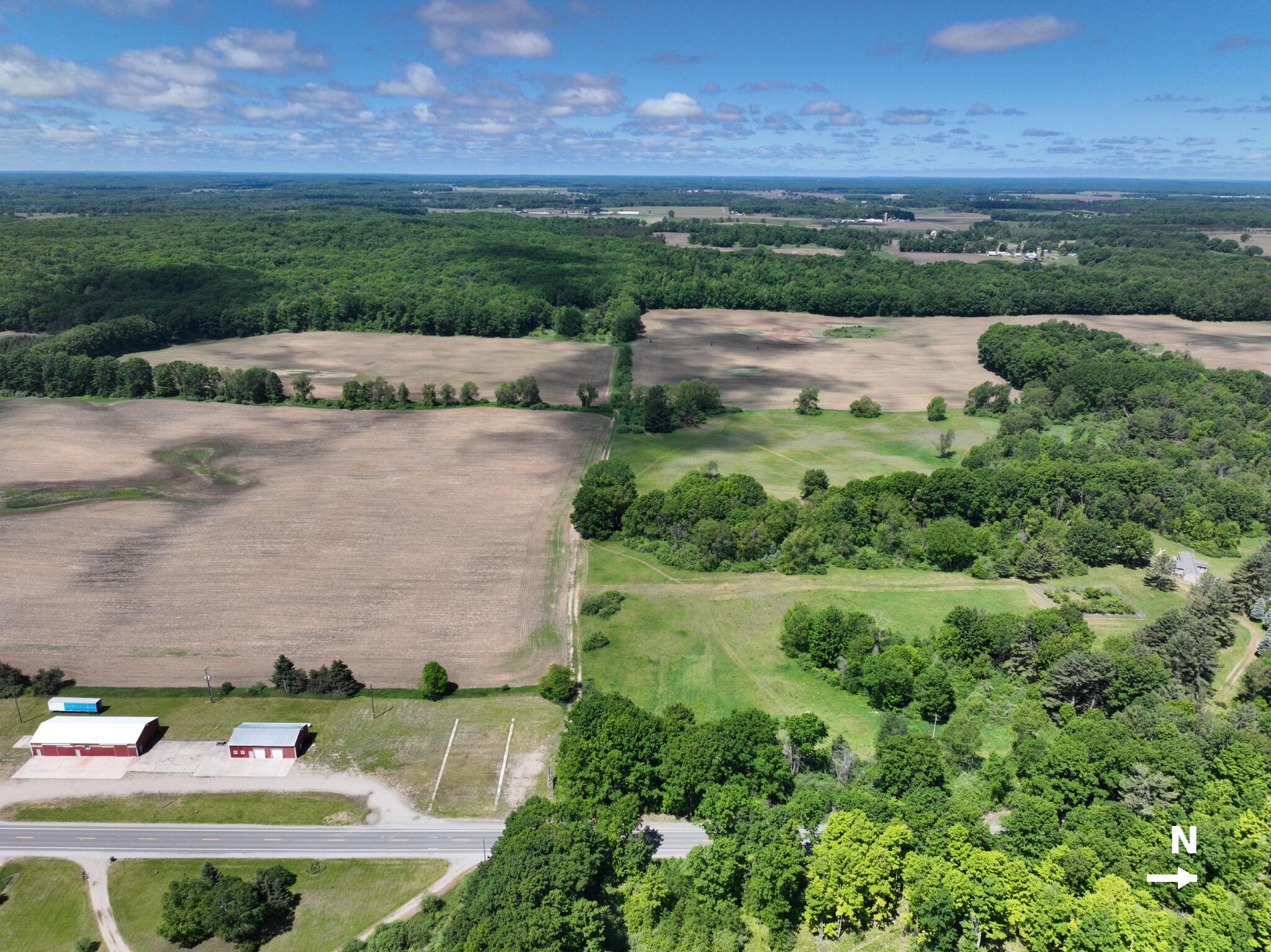 3685 Cypress Road Blanchard, MI 49310 - Photo 11 of 32 North_to_Right_6
