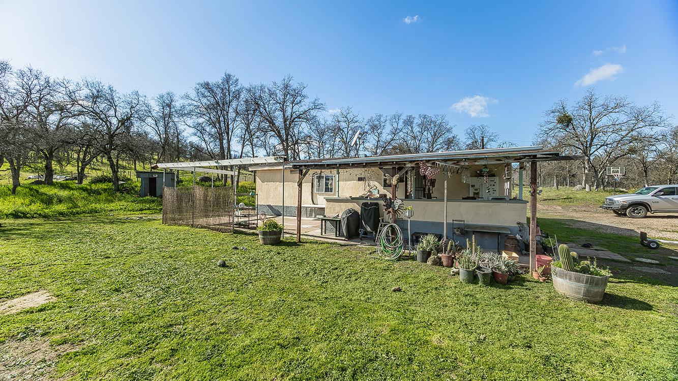1321 Elwood Road Squaw Valley, CA 93675 - Photo 12 of 31 a view of a house with backyard
