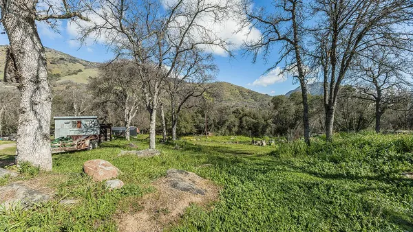 $345,000 | 1321 Elwood Road, Squaw Valley, CA 93675