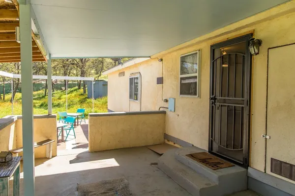 $345,000 | 1321 Elwood Road, Squaw Valley, CA 93675