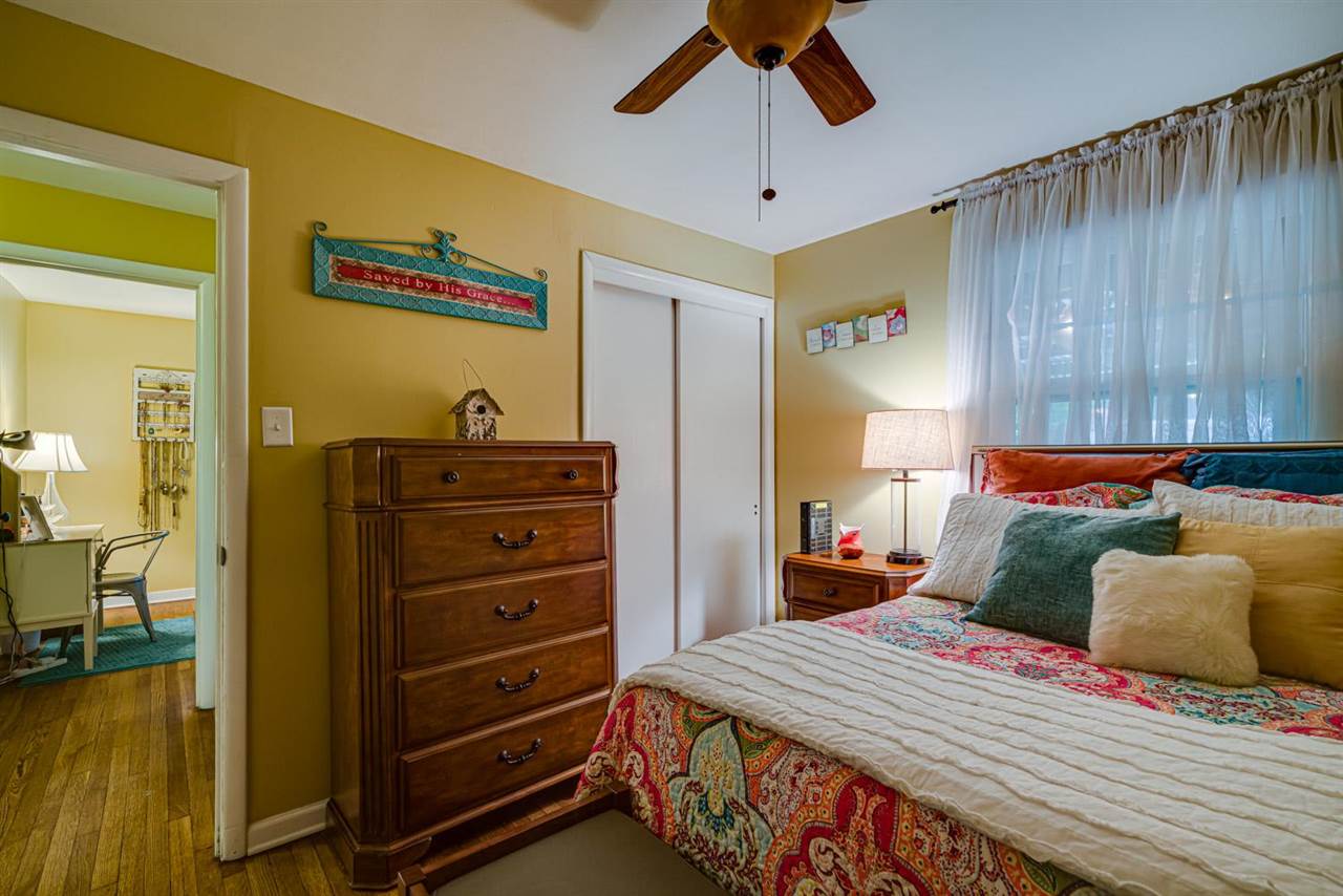 1276 Woodston Road Memphis, TN 38117 - Photo 11 of 18 Gallery Image 11