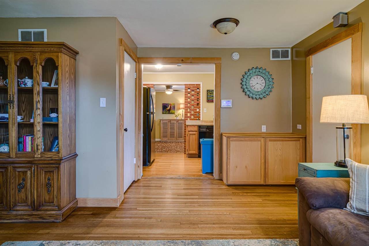 1276 Woodston Road Memphis, TN 38117 - Photo 4 of 18 Gallery Image 4