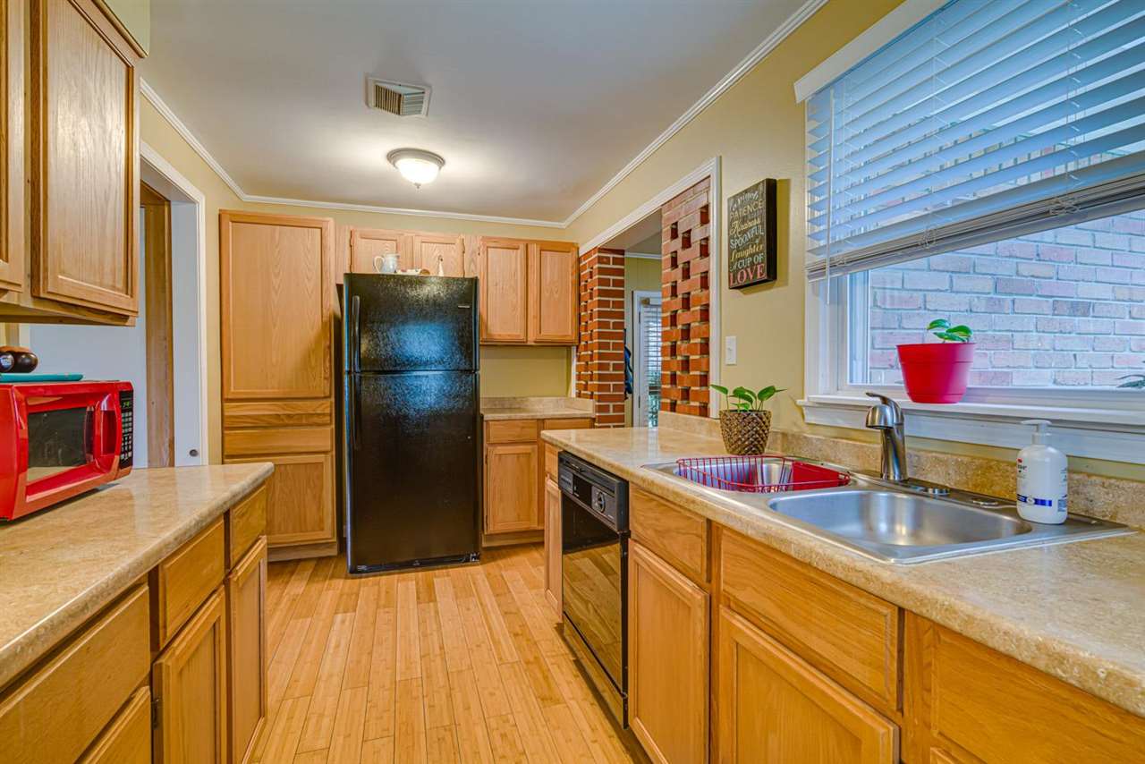 1276 Woodston Road Memphis, TN 38117 - Photo 8 of 18 Gallery Image 8