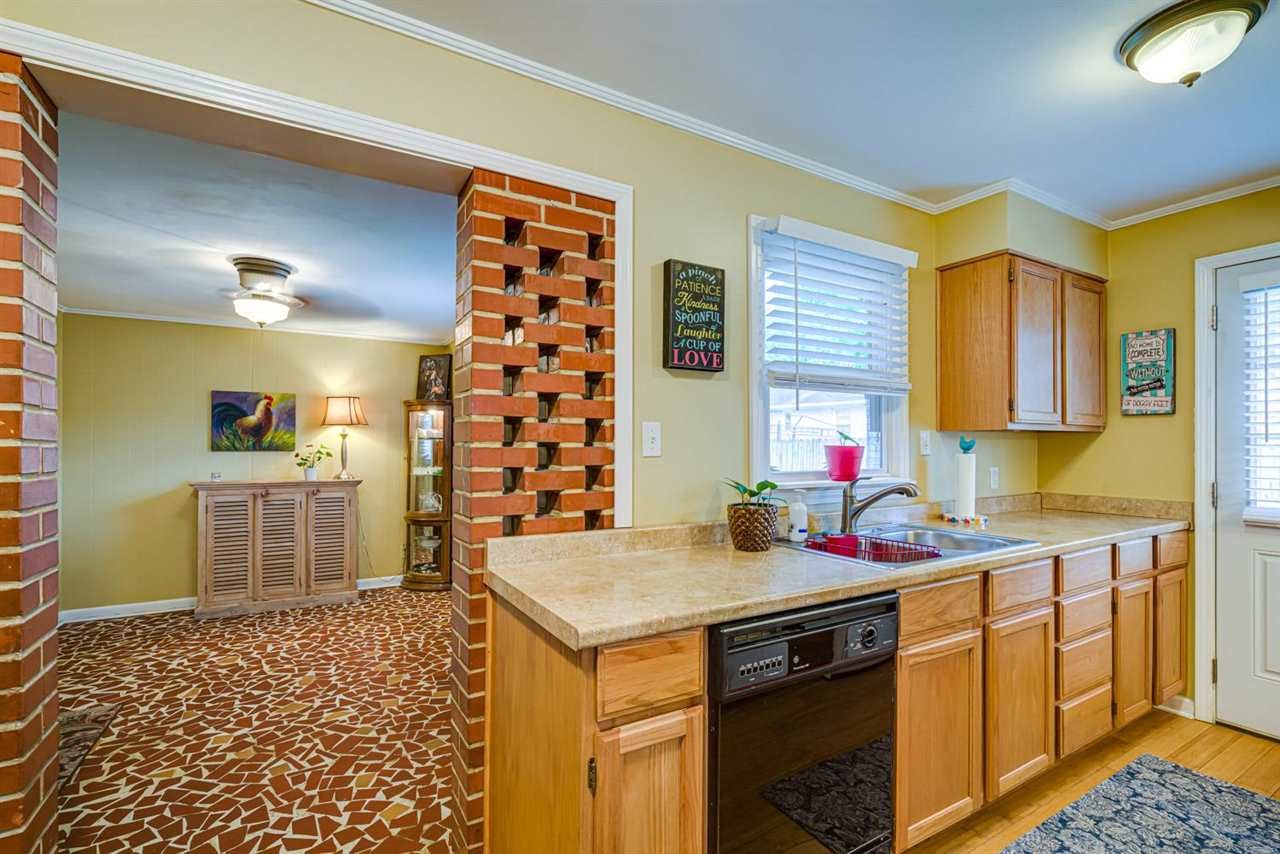 1276 Woodston Road Memphis, TN 38117 - Photo 9 of 18 Gallery Image 9