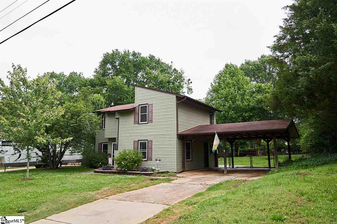 908 Davenport Road Simpsonville, SC 29680 - Photo 1 of 21 Gallery Image 1