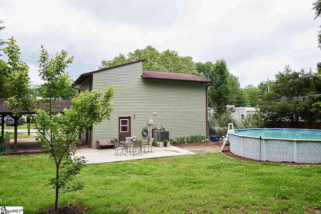 908 Davenport Road Simpsonville, SC 29680 - Photo 2 of 21 Gallery Image 2
