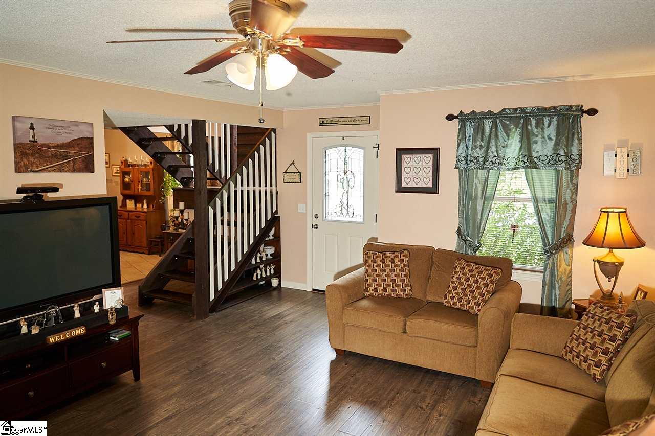 908 Davenport Road Simpsonville, SC 29680 - Photo 9 of 21 Gallery Image 9