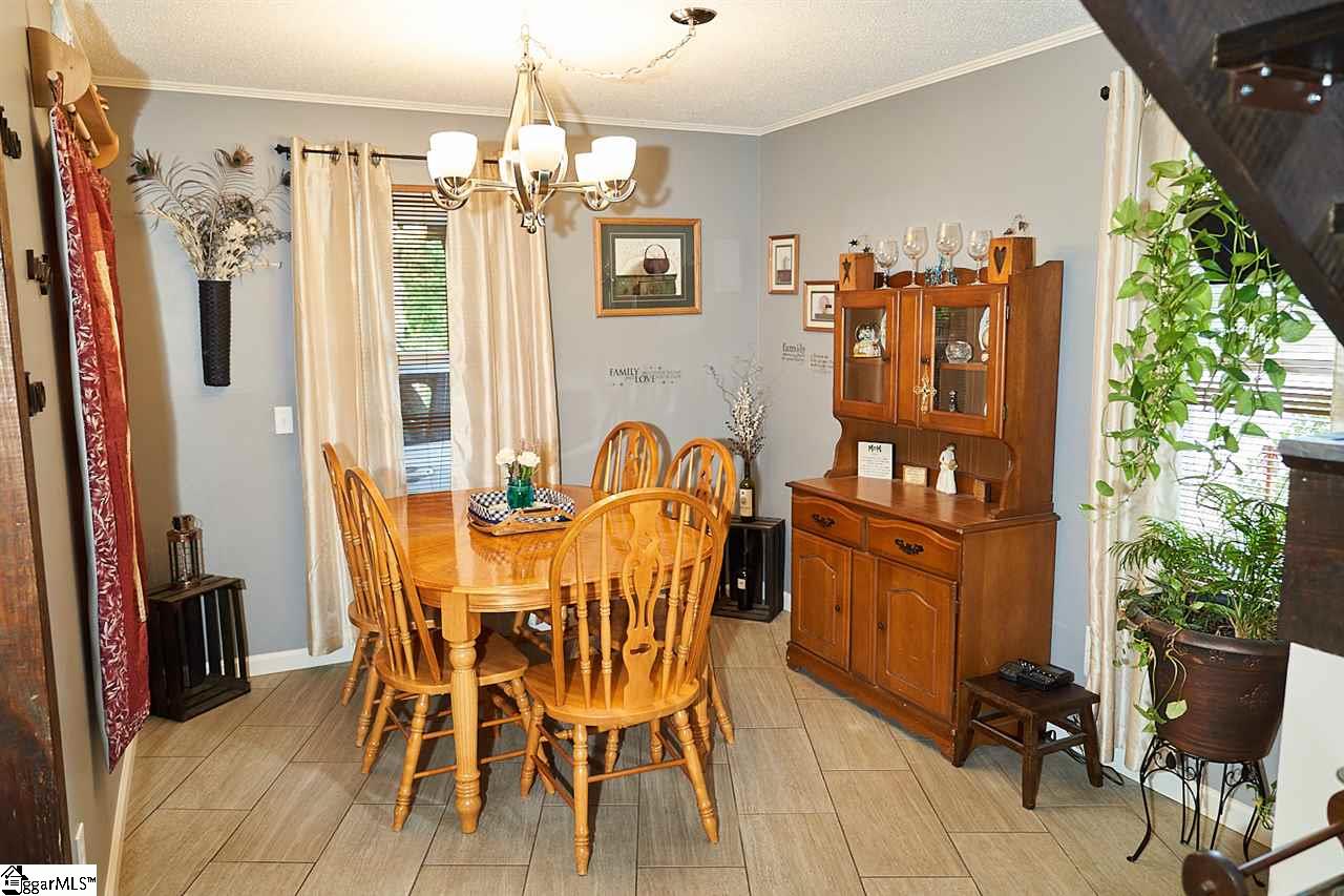 908 Davenport Road Simpsonville, SC 29680 - Photo 10 of 21 Gallery Image 10