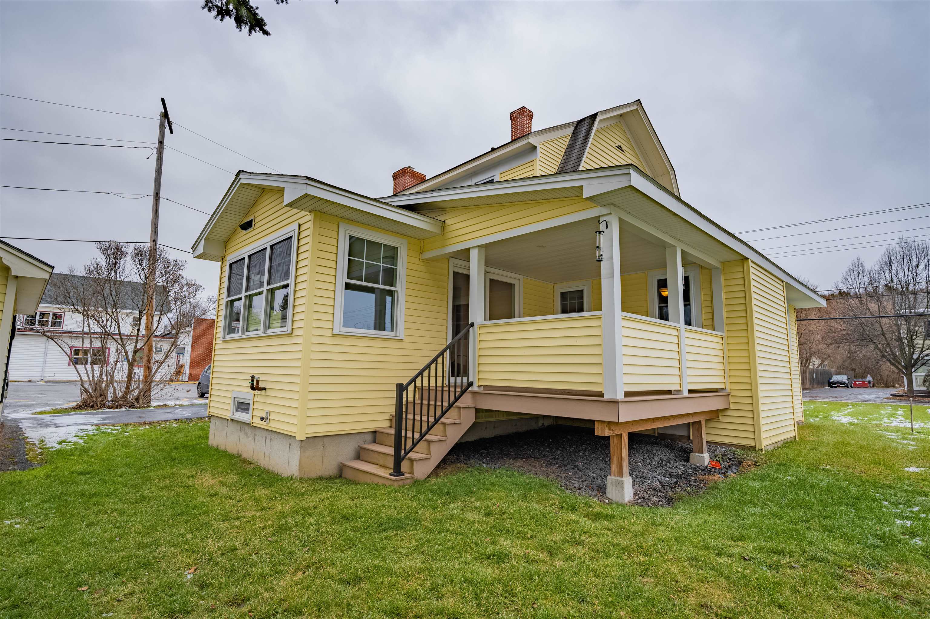 389 South Barre Road Barre Town, VT 05670 - Photo 3 of 32