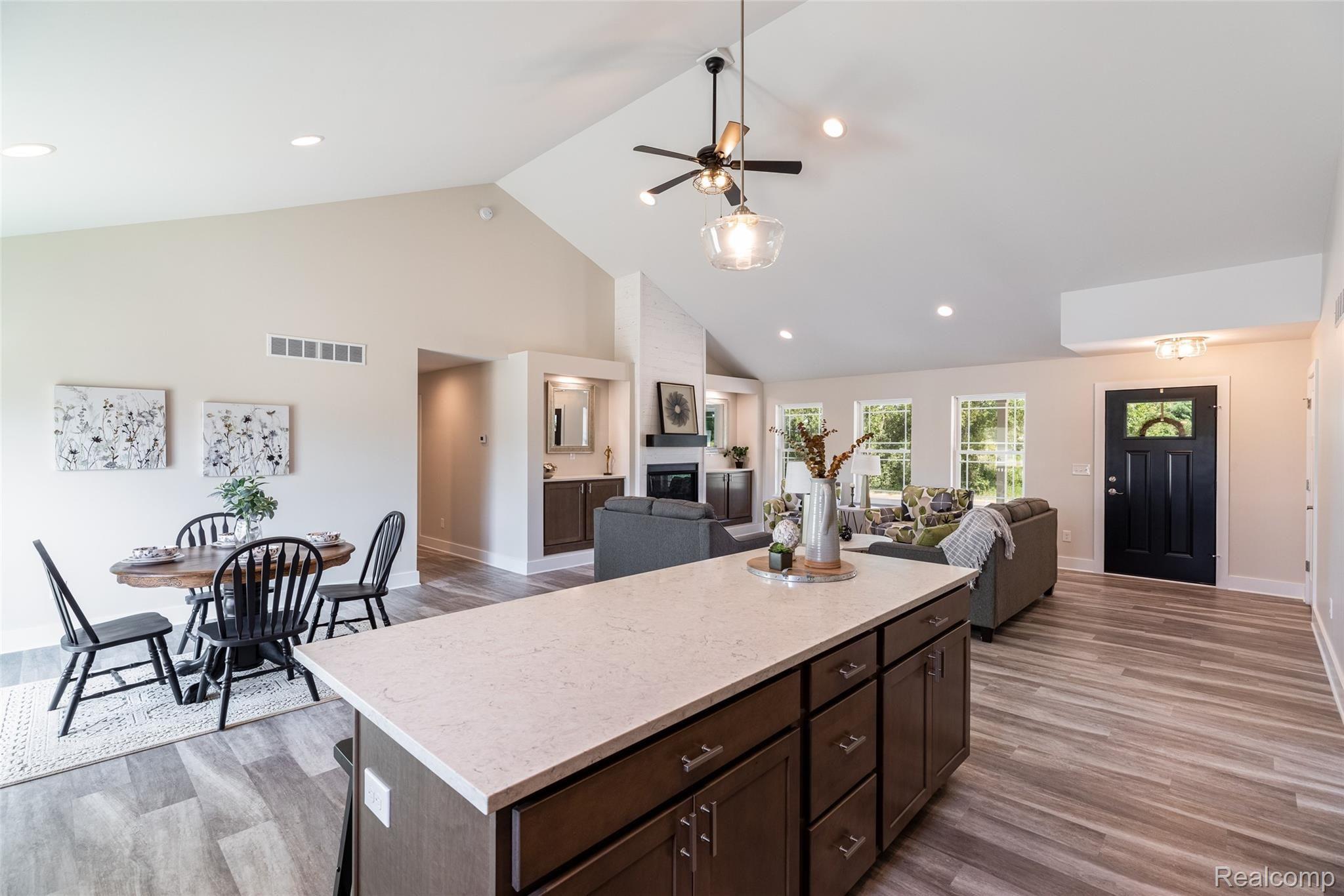 550 Wright Road Howell, MI 48843 - Photo 11 of 38 17.Kitchen