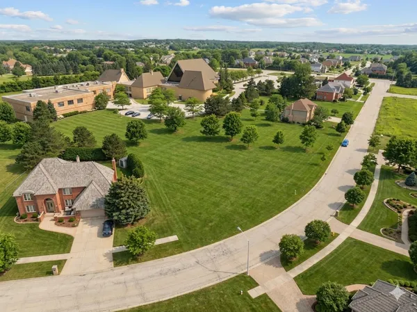 $175,000 | 13210 Georgetown Drive, Palos Park, IL 60464