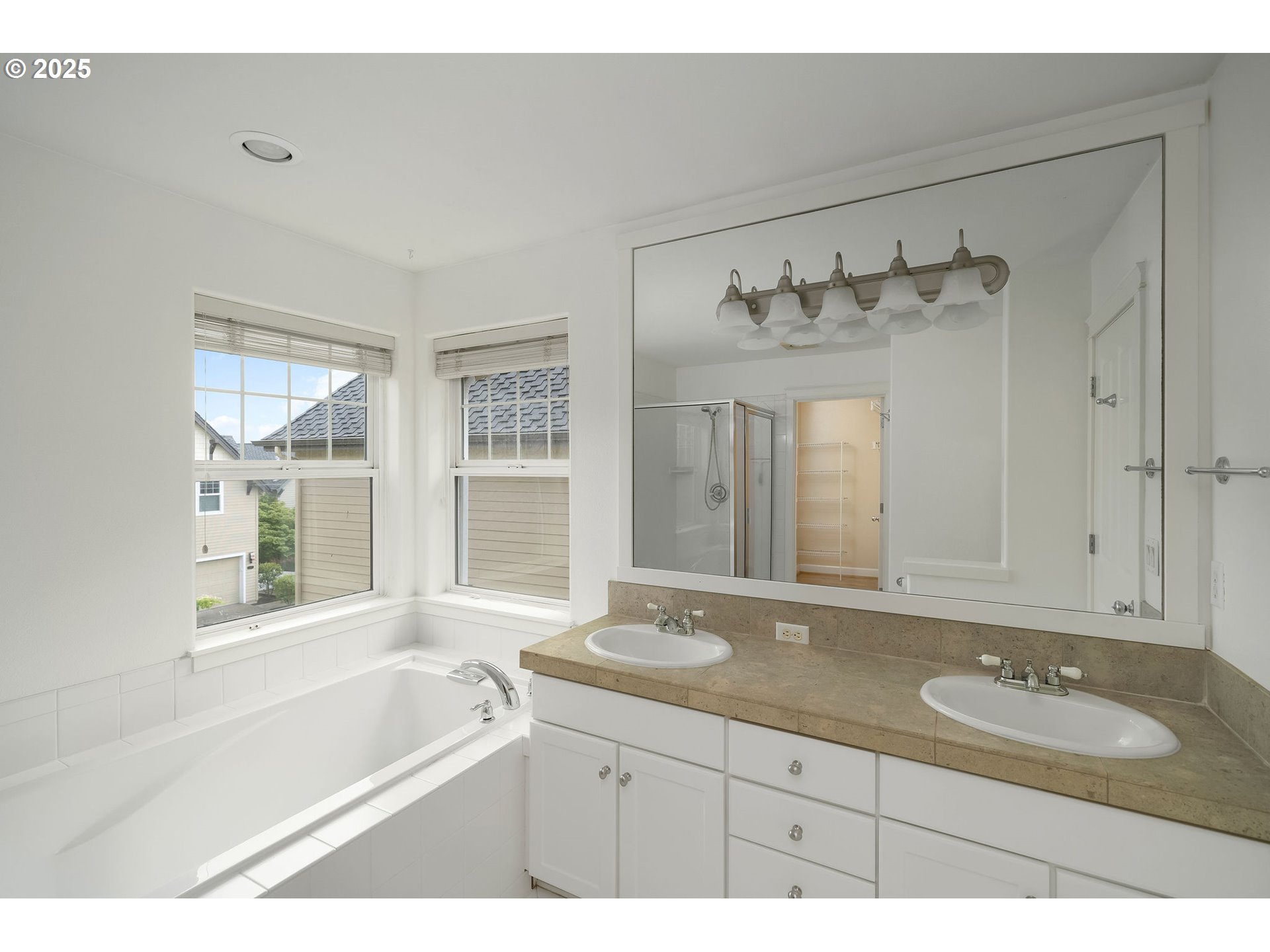 2456 Northwest Miller Road Portland, OR 97229 - Photo 20 of 35 Bathroom, Attached